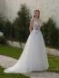 Preview: Romantisches Brautkleid mit floraler Stickerei & zarten Trägern SH-021